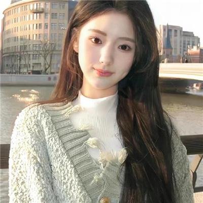尼维尔内来的美女